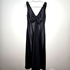 Vera Wang Silky Satin Evening Gown